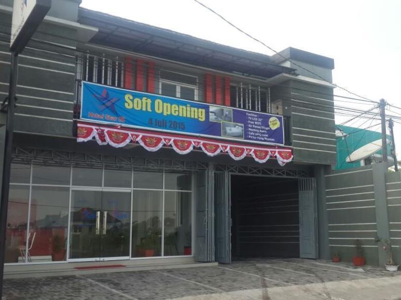 Reddoorz Plus @ Hotel Star 88 Tugu Exterior foto