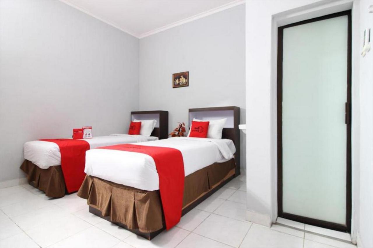 Reddoorz Plus @ Hotel Star 88 Tugu Exterior foto